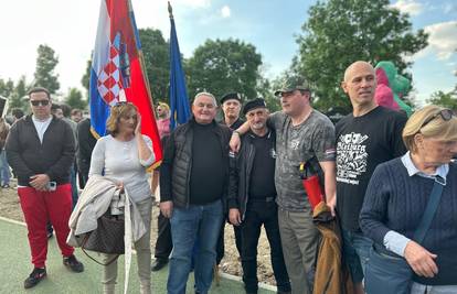 Vukušić na paljenje Trnjanskih krijesova stigao s vatrogasnim aparatom: Zadržala ga policija