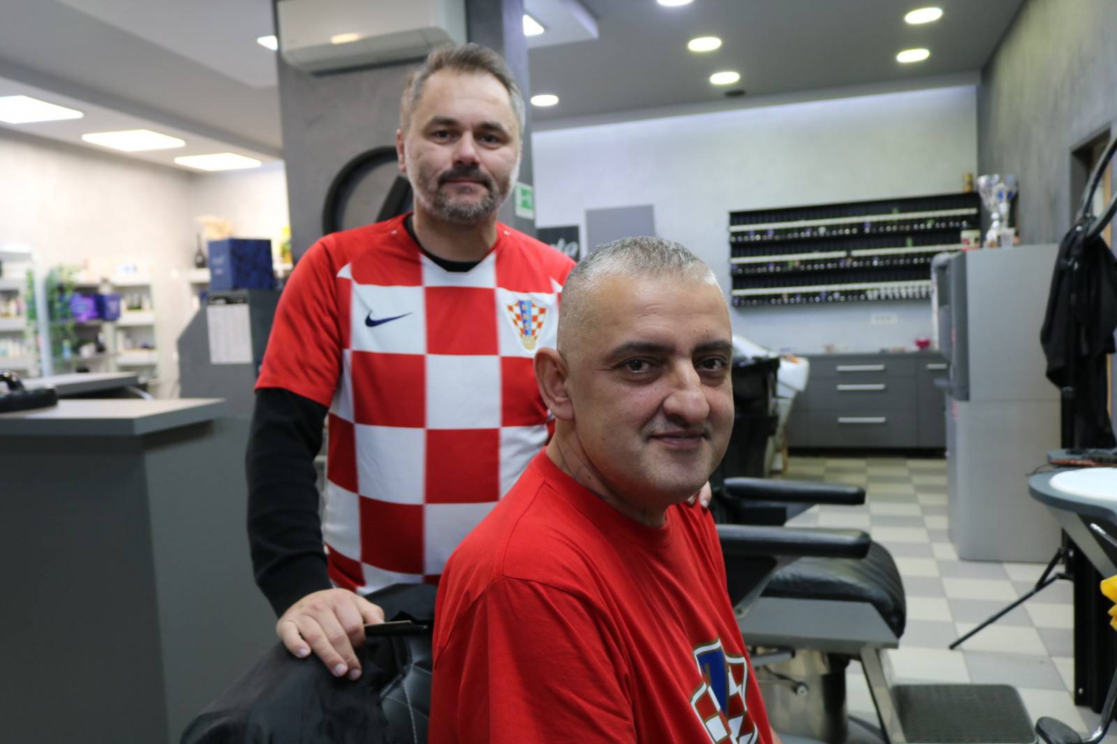 FOTO 'Ošišaj me na Modrića': Pakrački frizer Boži je 'naslikao' Luku na glavi pred Belgiju