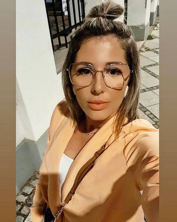 FOTO Doris iz 'Braka na prvu' nije uvijek bila crvenokosa! Evo kako je izgledala kao plavuša...