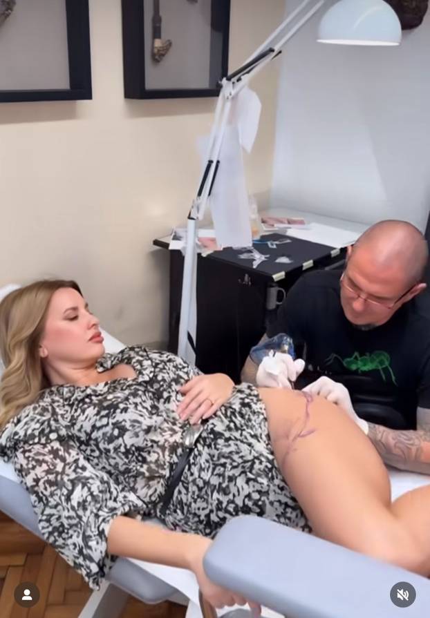 Ekskluzivno! Nives Celzijus nam poslala fotke nove tetovaže