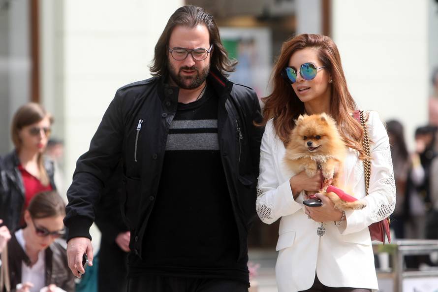 Srpski mediji: Vidojev otac tri sata je plakao i grlio njegovo tijelo, nije mogao doći sebi