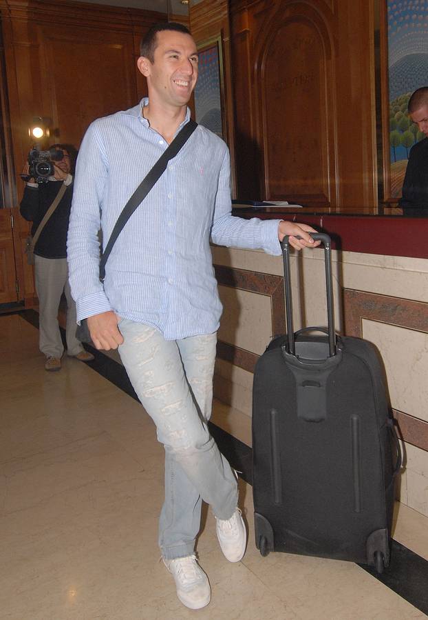 ARHIVA - 2009. Zagreb: Okupljanje hrvatske nogometne reprezentacije u hotelu Sheraton