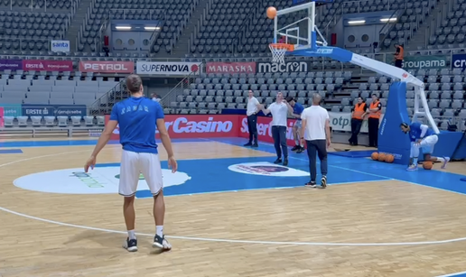 VIDEO Jedini na parketu uoči majstorice, mokri do gole kože. Zato su Božić i Shorter najbolji