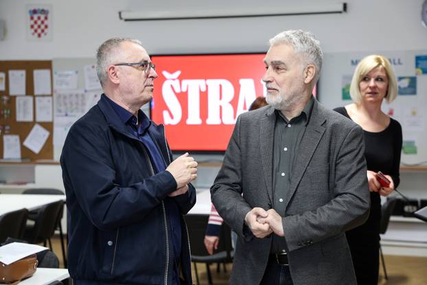 Zagreb: Izvanredni zajednički sastanak podružnica Nezavisnog sindikata zaposlenih u srednjim školama Hrvatske i Školskog sindikata Preporod