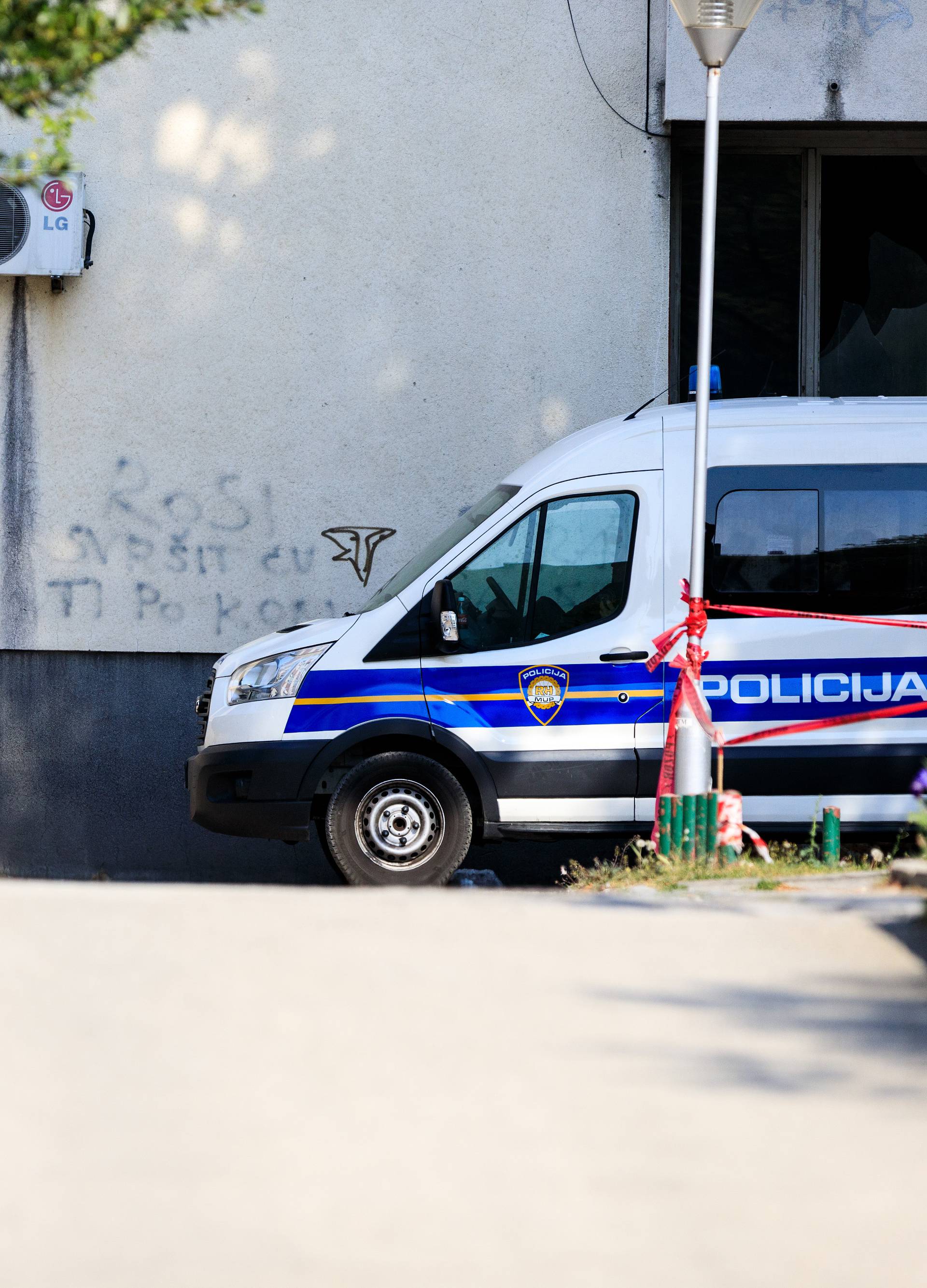 Stožer: Radno vrijeme dućana i tržnica od utorka opet kraće