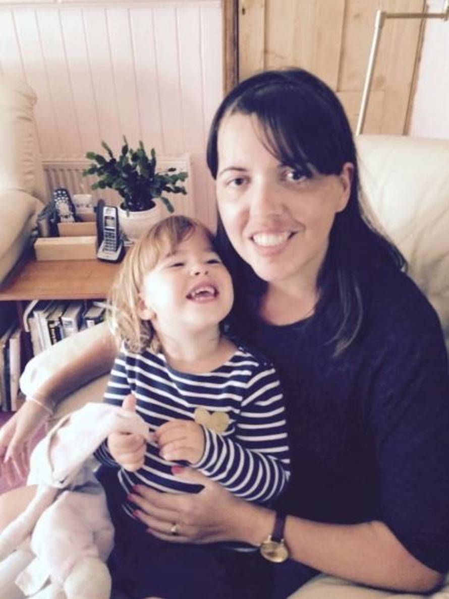 Mama koja umire od tumora u dilemi: Roditi još jedno dijete da ih je dvoje ili je to još gore?