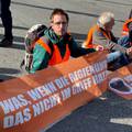 Drama u Njemačkoj: Klimatski aktivisti blokiraju ulice Berlina, sukobljavaju se s vozačima