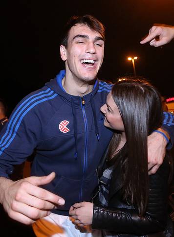 Zagreb: Dario &Scaron;ari? naslov prvaka ABA lige proslavio u zagrljaju djevojke Karle