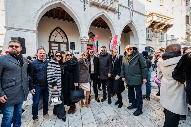 Split: Popodnevno doček na Pjaci