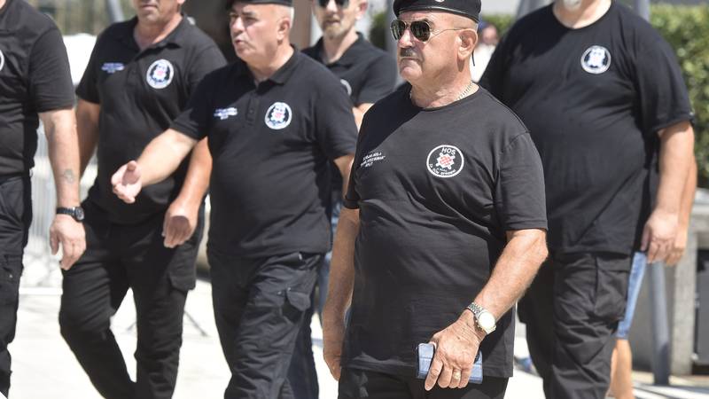 SRAMOTNO Skejo i Keleminec u Kninu urlali 'Za dom spremni'