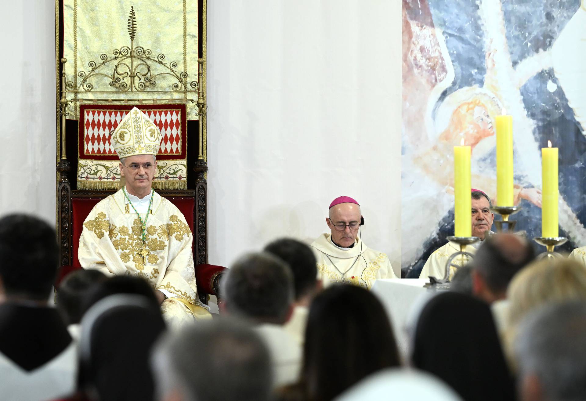 Monsinjor Dražen Kutleša preuzeo službu novog zagrebačkog nadbiskupa 