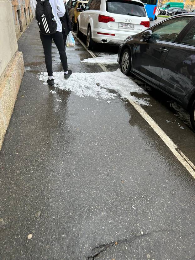 FOTO Ludo vrijeme u Hrvatskoj: Na sjeveru oluja s tučom, jug se kupa, osvanula  je i duga...