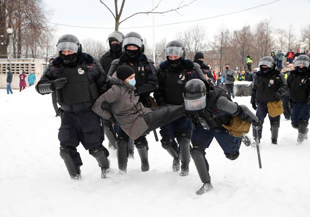 Rally in support of Alexei Navalny in Saint Petersburg