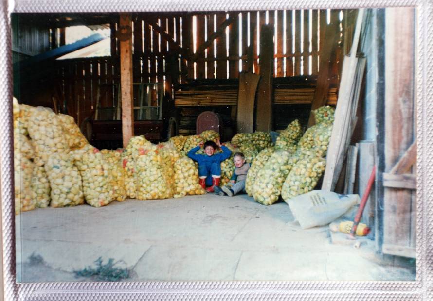 Peveci: Sustigla nas je kletva 'Dabogda imao pa onda nemao'