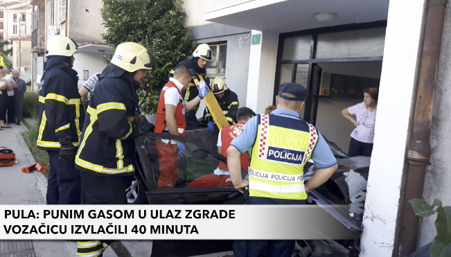 Lošinj: Biciklom uronio u more pa se sat vremena vozio dnom