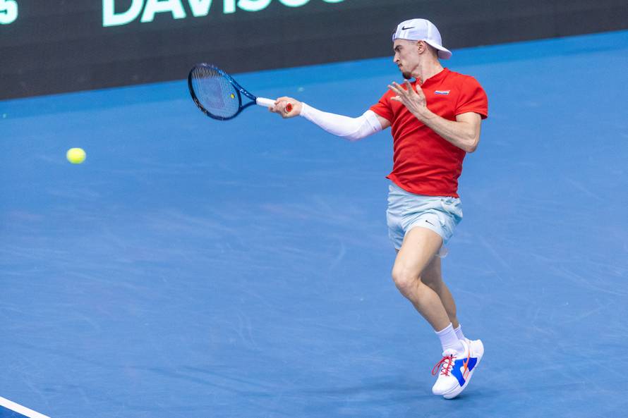 Osijek: Dino Prizmić i Jozef Kovalik u drugom meču Davis Cupa između Hrvatske i Slovačke