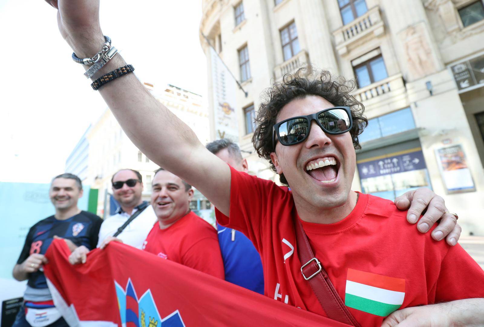 BudimpeÅ¡ta: NavijaÄi na ulicama spremni za utakmicu MaÄarska - Hrvatska