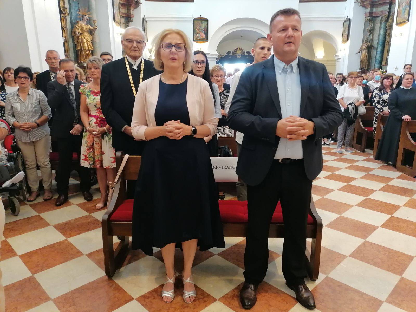 Sin virovitičkog gradonačelnika Ivice Kirina služio mladu misu