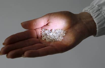 Uskoro neće biti dijamanata: Proizvodit će ih u laboratoriju?