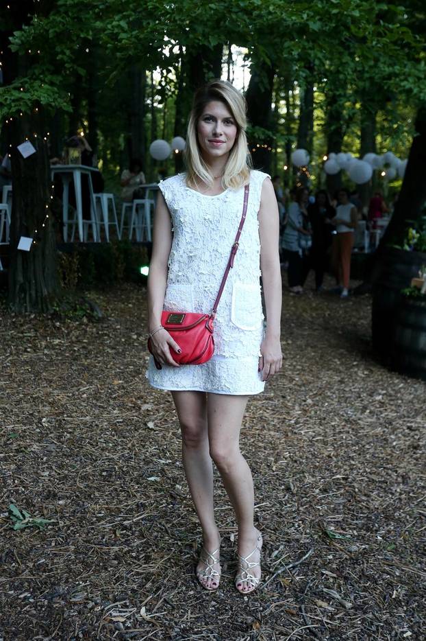 Glumica Jelena Per?in danas slavi 44. ro?endan 