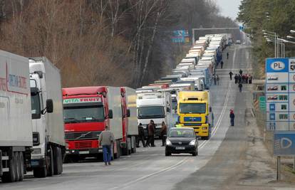 Poljski farmeri obustavljaju prosvjed na graničnom prijelazu s Ukrajinom: Želimo izmjene...