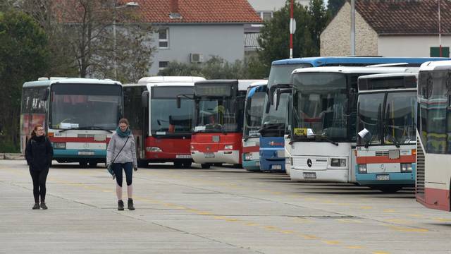 Zadar: Nakon drugog odbijanja poveÄanja plaÄa vozaÄi Liburnije u Å¡trajku