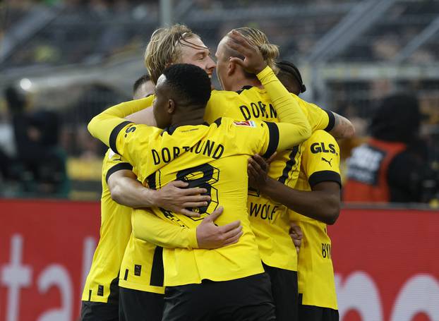 Bundesliga - Borussia Dortmund v SC Freiburg