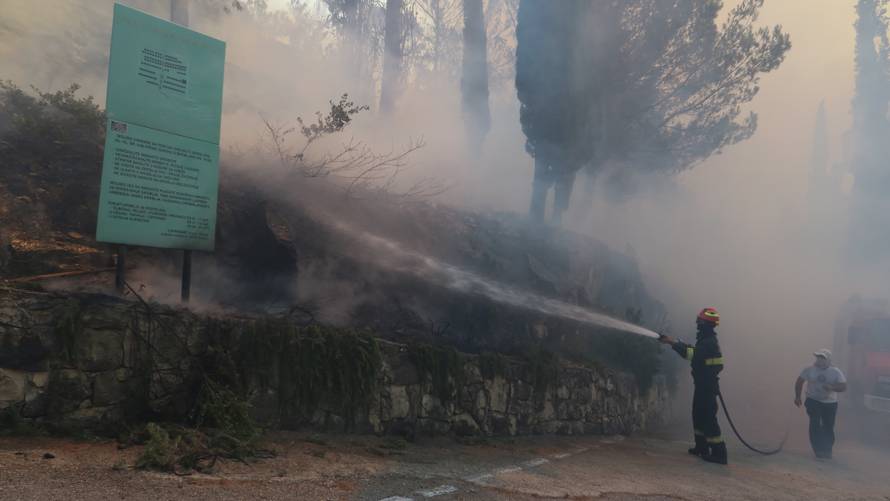 Našli mrtvog muškarca: "Sve će izgorjeti, nema dosta ljudi!"
