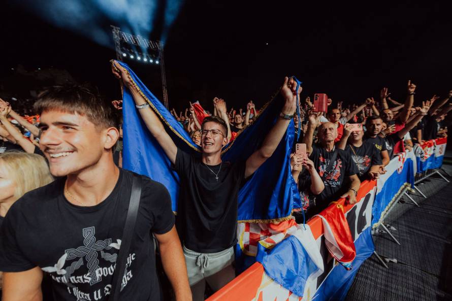 Sramotni poklič u Imotskome! Thompson viknuo: 'Za dom', publika odgovorila: 'Spremni'