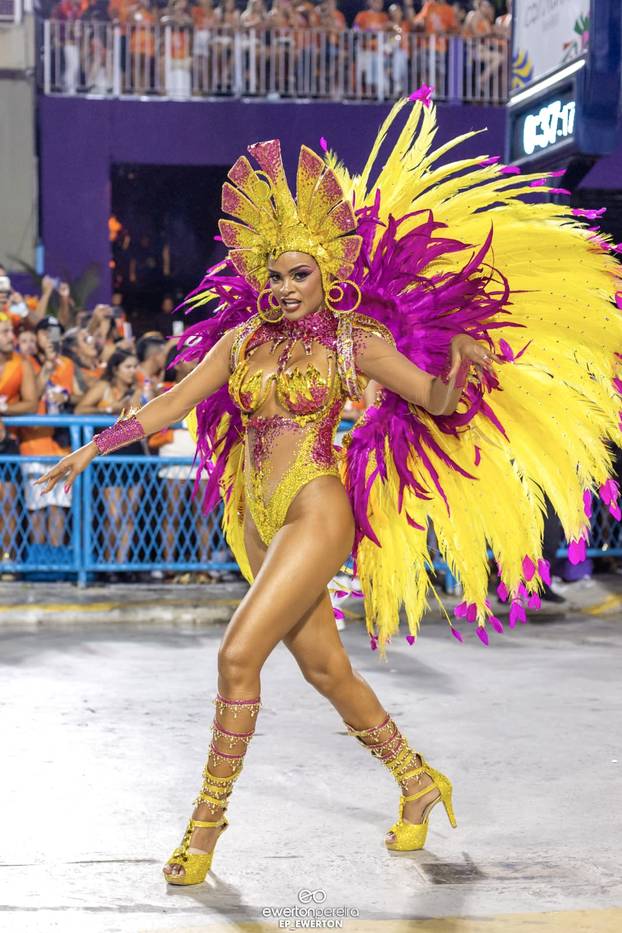 FOTO Vruća izdanja Cro Brazilke Anny koja je zablistala u Riju!