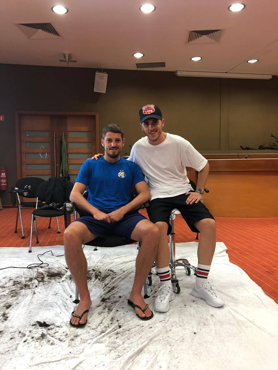 Stigao im je frizer Ervin: Modri su se 'zbigecali' za Ligu prvaka