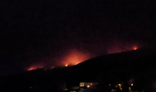 VIDEO Herojska borba kroz no&cacute;: Dva po&zcaron;ara na Kor&ccaron;uli spojila se u jedan, stigla dodatna pomo&cacute;!