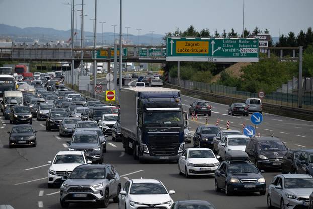 Zagreb: Velike prometne gužve na naplatnoj postaji Lučko u oba smjera