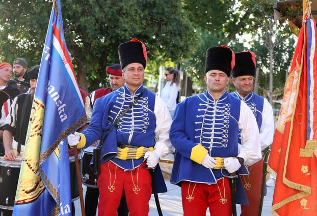 Šibenik: Nakon mimohoda otvoren je 16. Sajam u srednjovjekovnom Šibeniku
