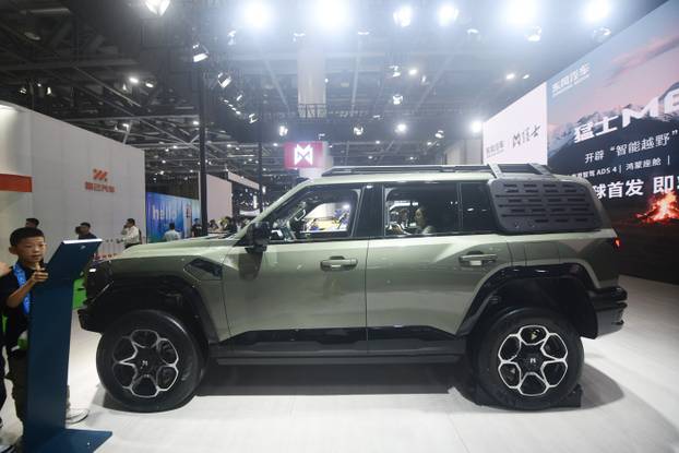 China: Dongfeng Mengshi M817 SUV
