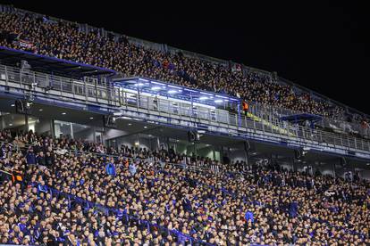 FOTO 'Nema na more': BBB-ovci i Torcida pokazali koreografije na derbiju. Pogledajte kadrove