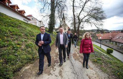 Ministar Bačić obišao gradilište na sanaciji klizišta u Krapini: 'To je doista velik obim projekata '