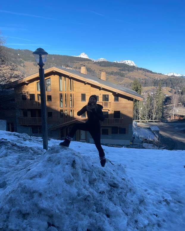 FOTO Engleska Valentina Miletić postala je doktorica i slomila se