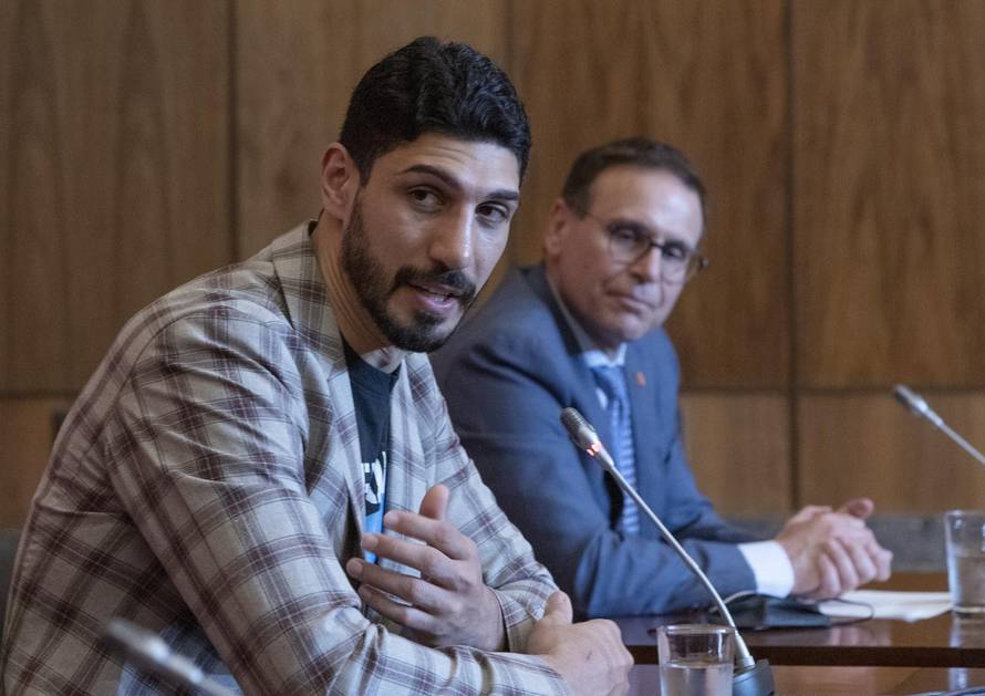 THE CANADIAN PRESS 2022-06-06