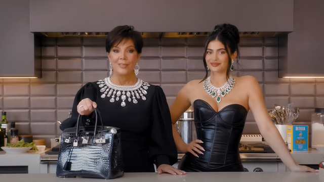 I Kylie Jenner krivo reže tikvice, baš kao i njezina sestra Kendall: 'To je genetski, sve naopako'