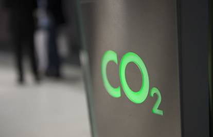 EU do 2030. smanjuje emisiju CO2 iz automobila za 37,5 %