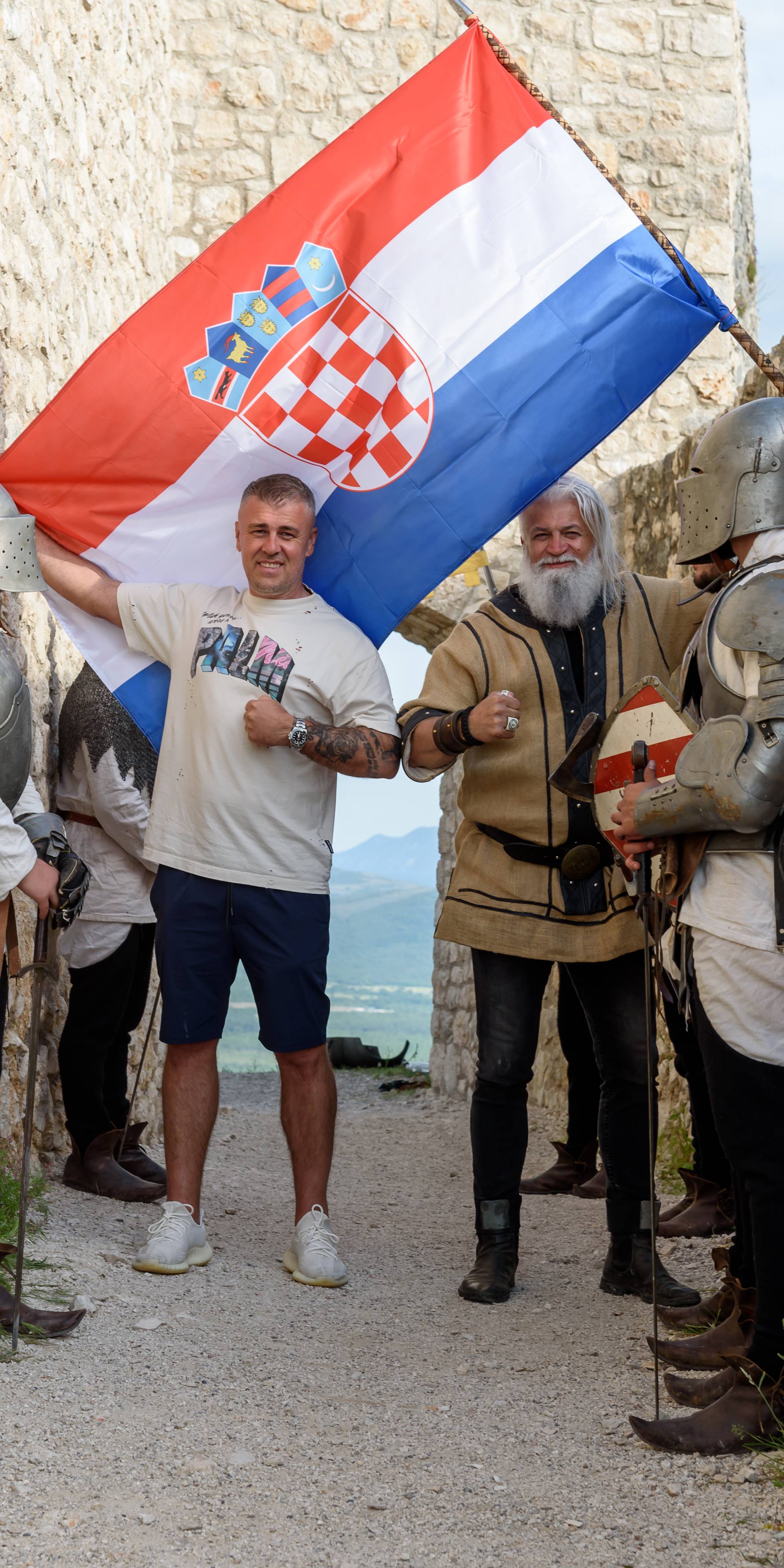 Miljenik dijaspore ima novi hit: Hrvatska i Hercegovina su jedno