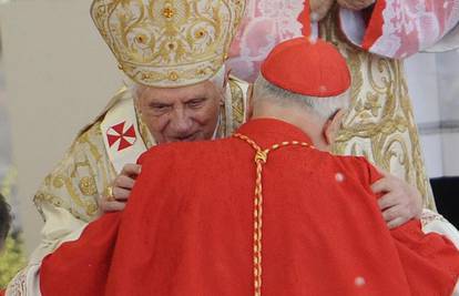 Njemački biskup ponudio ostavku, Papa je prihvatio