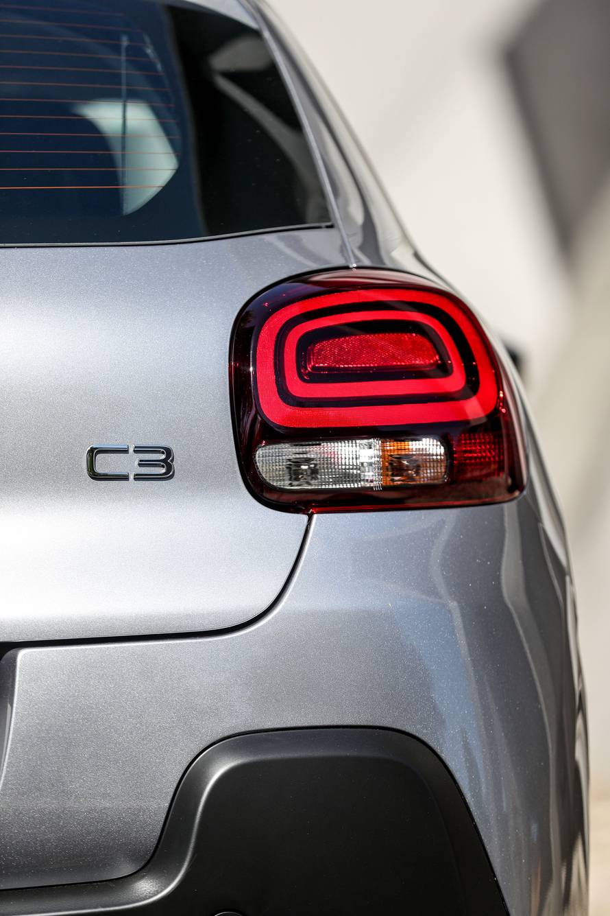 Najjeftiniji Citroën C3 može i bez šminke, sve potrebno je tu