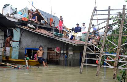 U manje od tjedan dana drugi snažni tajfun pogodio Filipine
