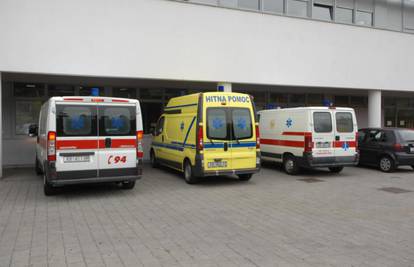Varaždin: U prometnoj nesreći poginuo vozač mopeda (30)