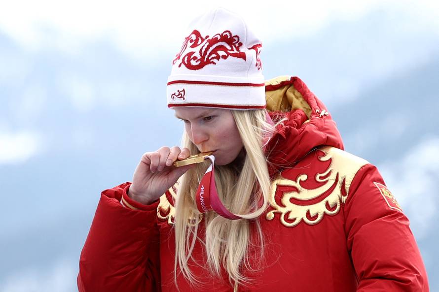 Para Alpine Skiing - Women's Super-G Standing Victory Ceremony