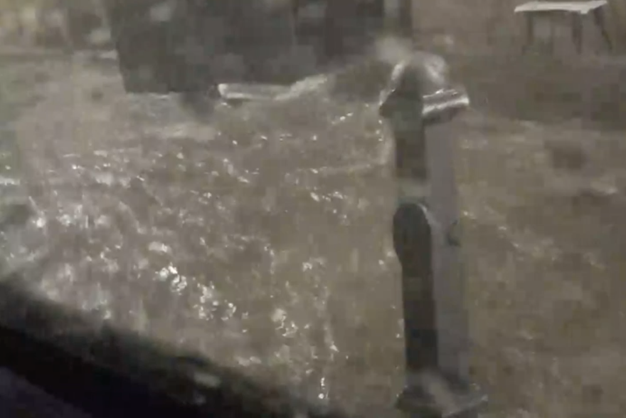 Nevrijeme poplavilo dio Dubrovnika: 'Obilno je padalo, ljudima je voda ulazila u kuće'