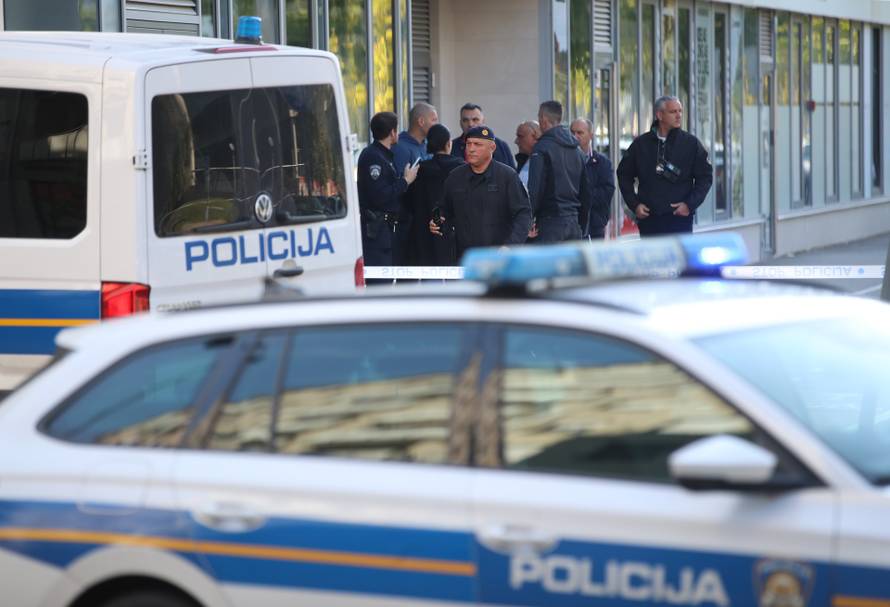 Pucnjava u zagrebačkom Središću, policija traga za napadačem