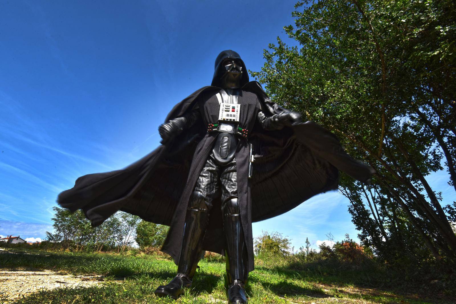 Danju je ugostitelj, noću Darth Vader: 'I ženit ću se u kostimu'